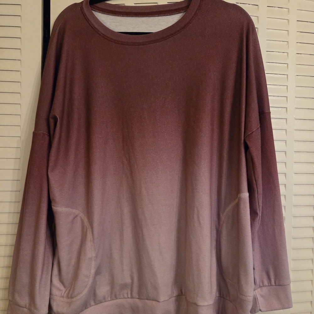 Gradient Crew Neck Sweater - Picture 5 of 5